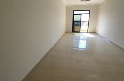 شقة - 2 غرف نوم - 3 حمامات للايجار في 2 المويهات - المويهات - عجمان