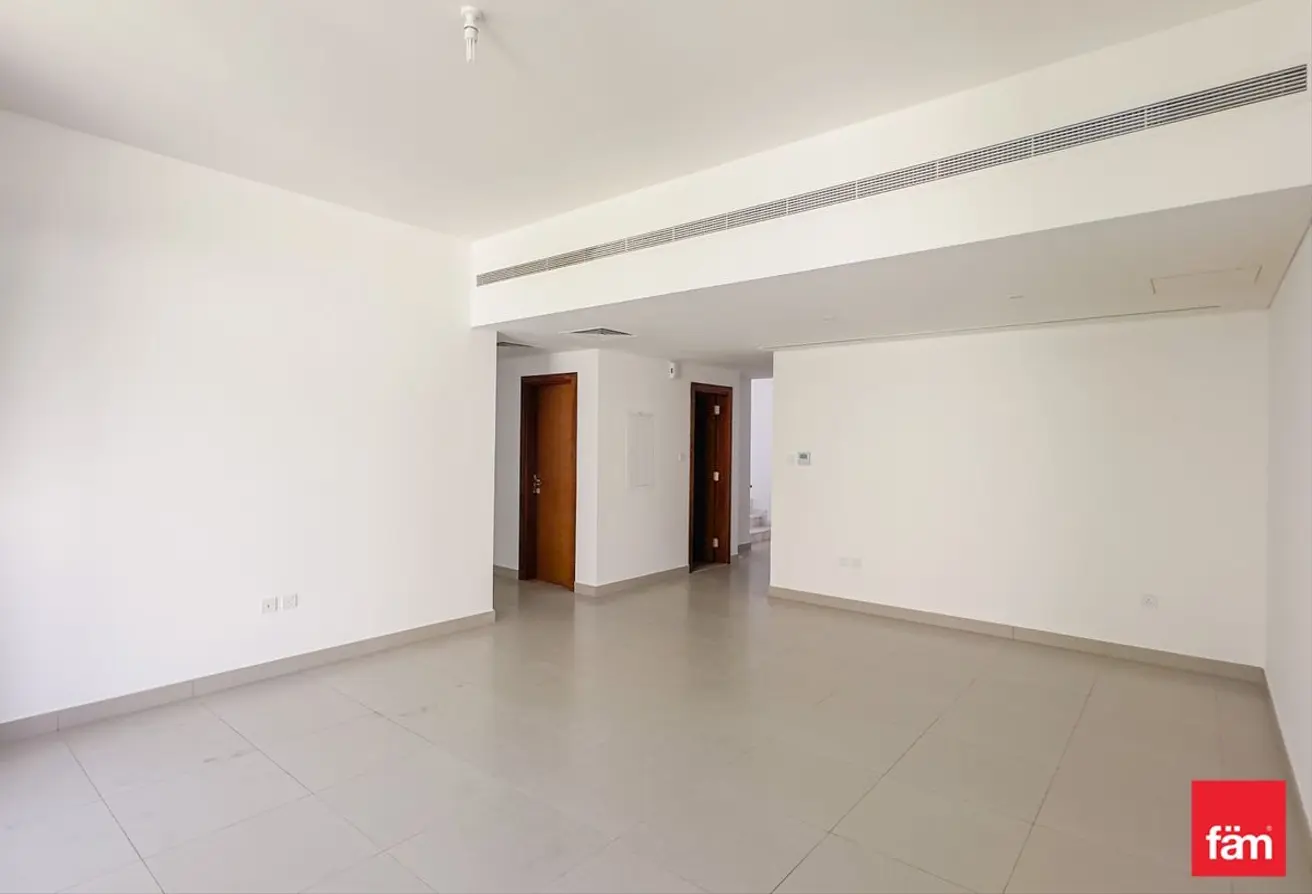 153307025 - Property Main Image