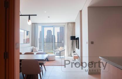 Apartment - 3 Bedrooms - 4 Bathrooms for sale in Vida Dubai Mall Tower 1 - Vida Residences Dubai Mall - Downtown Dubai - Dubai