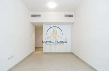 Apartment - 2 Bedrooms - 3 Bathrooms for rent in Marina Arcade Tower - Dubai Marina - Dubai