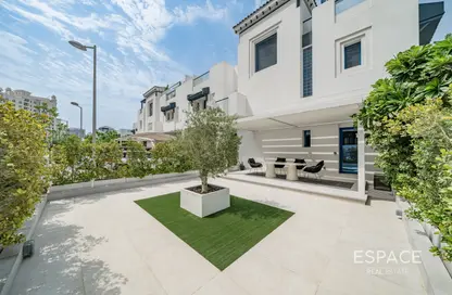 Townhouse - 4 Bedrooms - 4 Bathrooms for sale in Palma Residences - Palm Jumeirah - Dubai