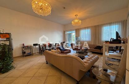Apartment - 3 Bedrooms - 4 Bathrooms for sale in Dickens Circus 2 - Dickens Circus - Motor City - Dubai