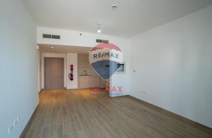 Apartment - 1 Bedroom - 1 Bathroom for rent in Waters Edge - Yas Island - Abu Dhabi