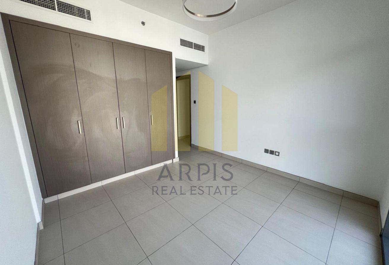Modern 1BR | Balcony | Walk to Metro Station photo 7