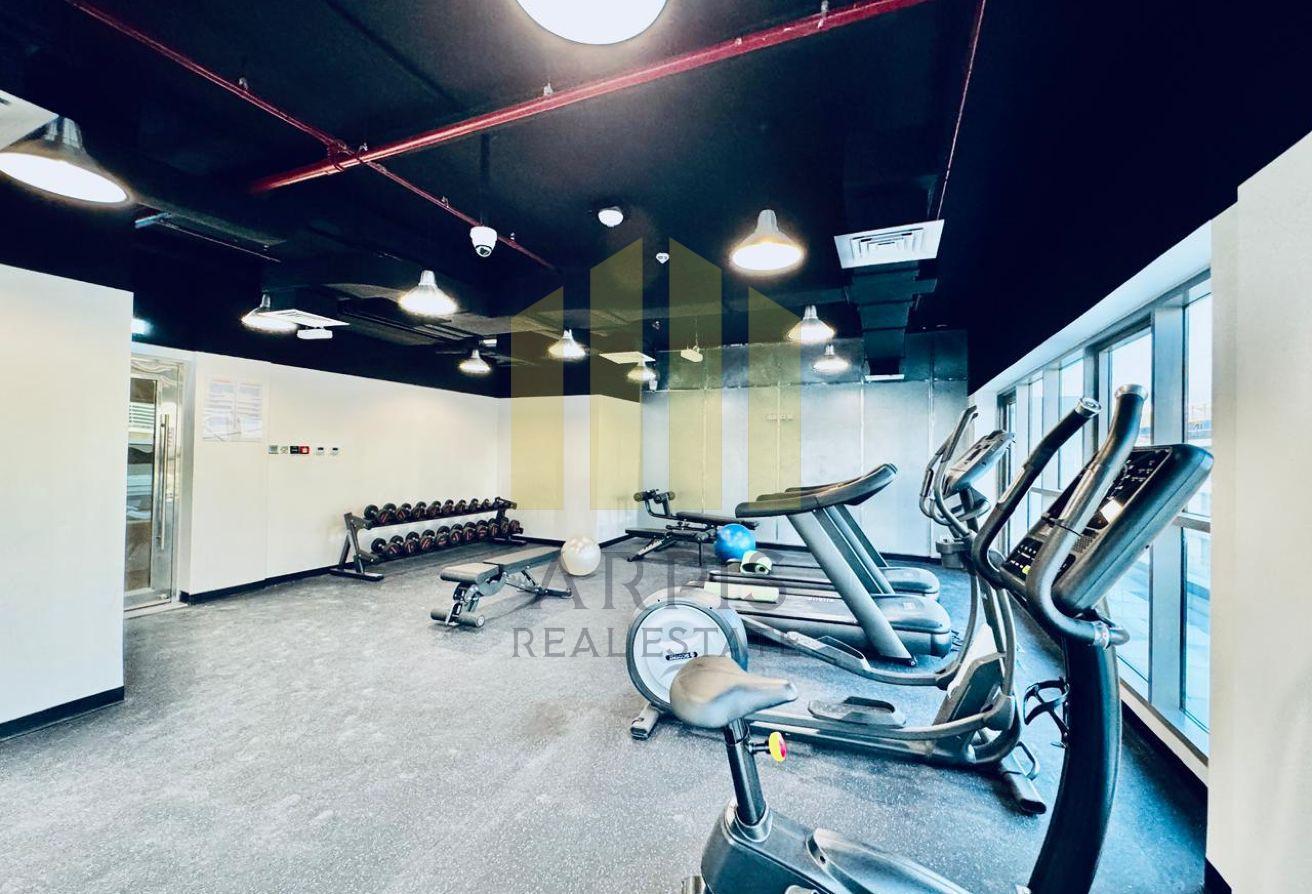 Modern 1BR | Balcony | Walk to Metro Station photo 15