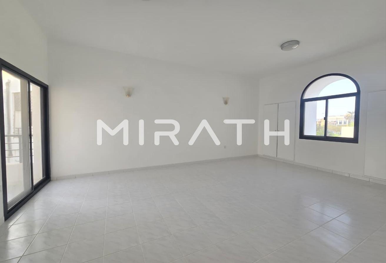 SPACIOUS VILLA WITH PRIVATE GARDEN & POOL photo 8