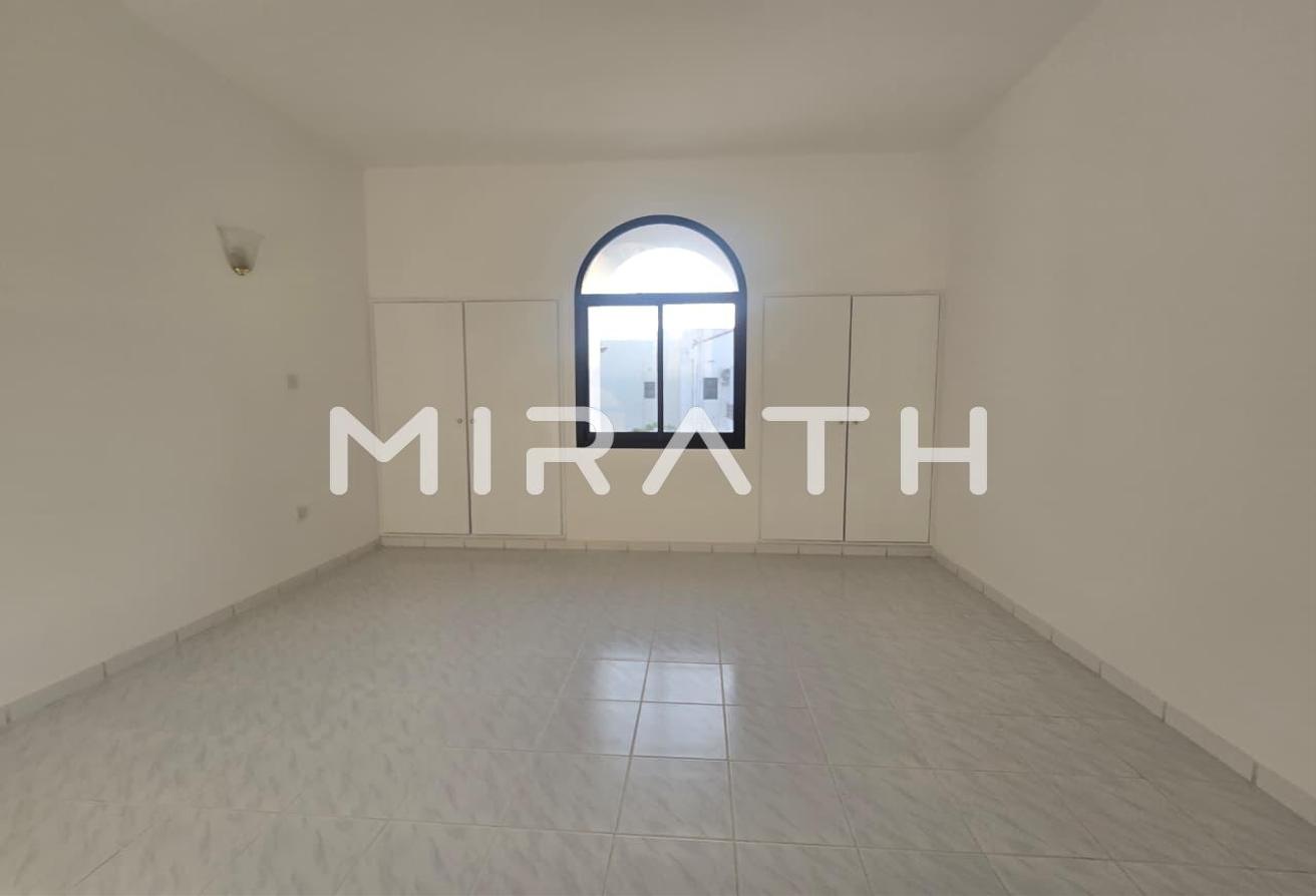 SPACIOUS VILLA WITH PRIVATE GARDEN & POOL photo 6