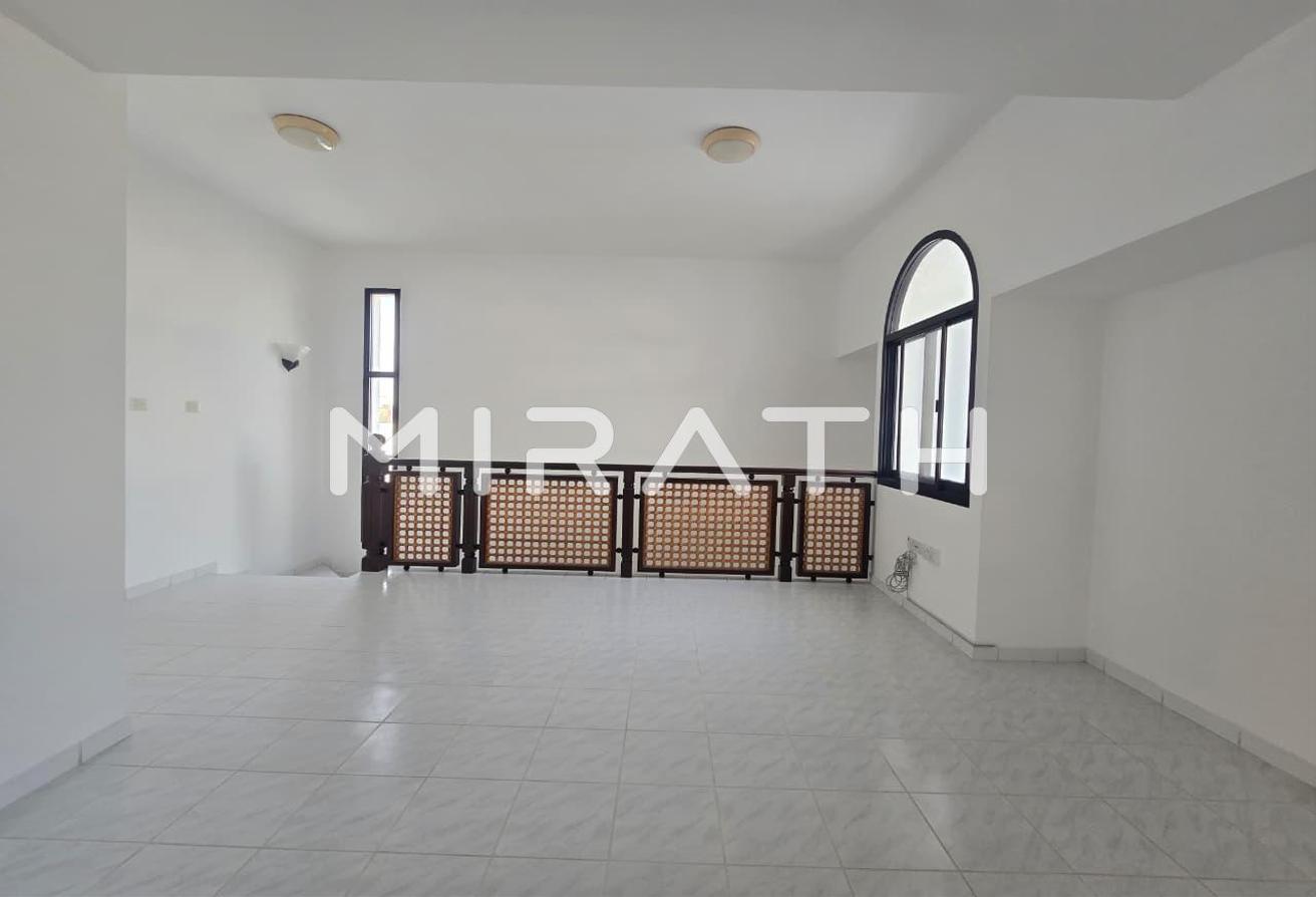 SPACIOUS VILLA WITH PRIVATE GARDEN & POOL photo 10