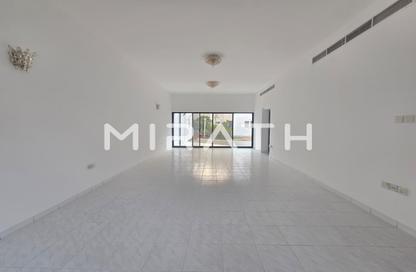 Villa - 4 Bedrooms - 4 Bathrooms for rent in Umm Suqeim 1 Villas - Umm Suqeim 1 - Umm Suqeim - Dubai