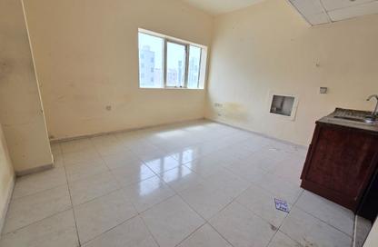 Apartment - Studio - 1 Bathroom for rent in Fire Station Road - Muwaileh - Sharjah