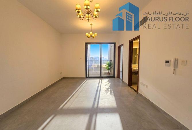 100422988 - Property Image 3