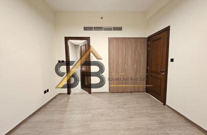 Apartment - 1 Bedroom - 2 Bathrooms for rent in Saleh Residence 3 - Jumeirah Garden City - Al Satwa - Dubai