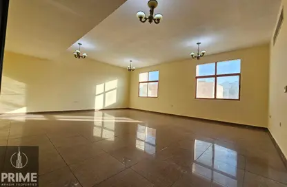 Apartment - 3 Bedrooms - 4 Bathrooms for rent in Hadbat Al Zafranah - Muroor Area - Abu Dhabi