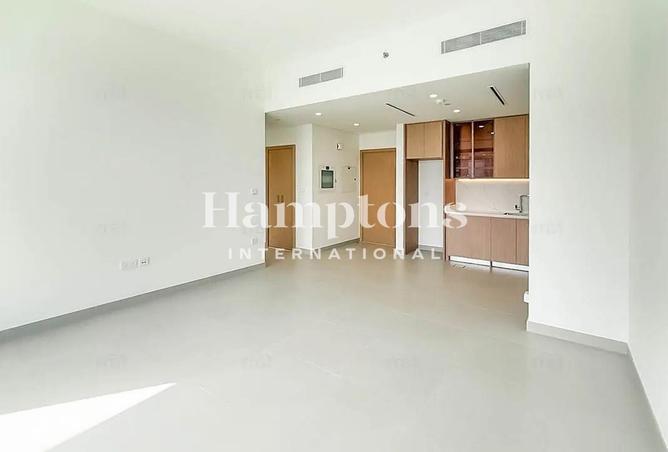 98248015 - Property Image 2
