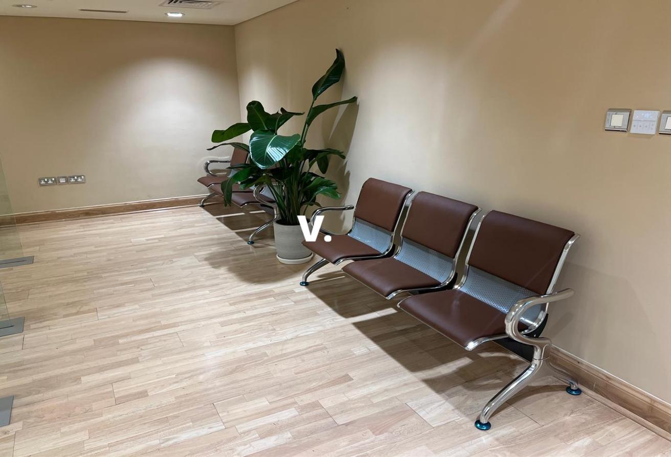 Great Offer | Spacious Layout | Close to Metro photo 29