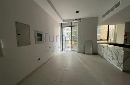 Apartment - 2 Bedrooms - 2 Bathrooms for rent in Amal Tower - Dubai Sports City - Dubai