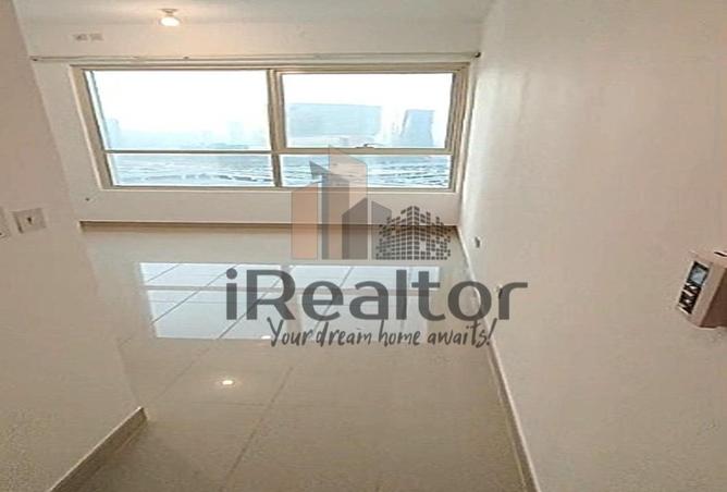 74236935 - Property Image 2