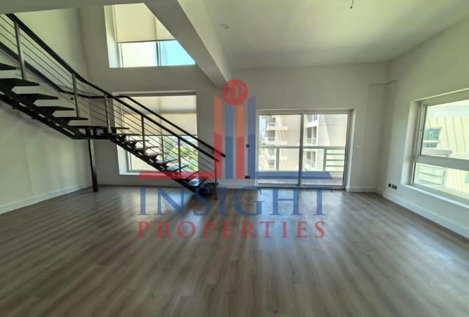 74252021 - Property Image 2