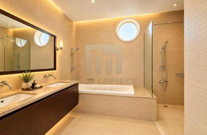 Apartment - 3 - 3 for rent in Amber - Tiara Residences - Palm Jumeirah - Dubai