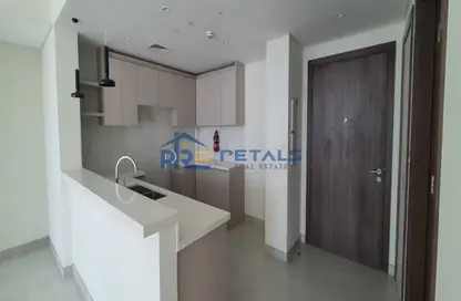 شقة - غرفة نوم - 2 حمامات للايجار في 1 ريزيدينسز-1 - وان ريزيدندس - الكفاف - بر دبي - دبي