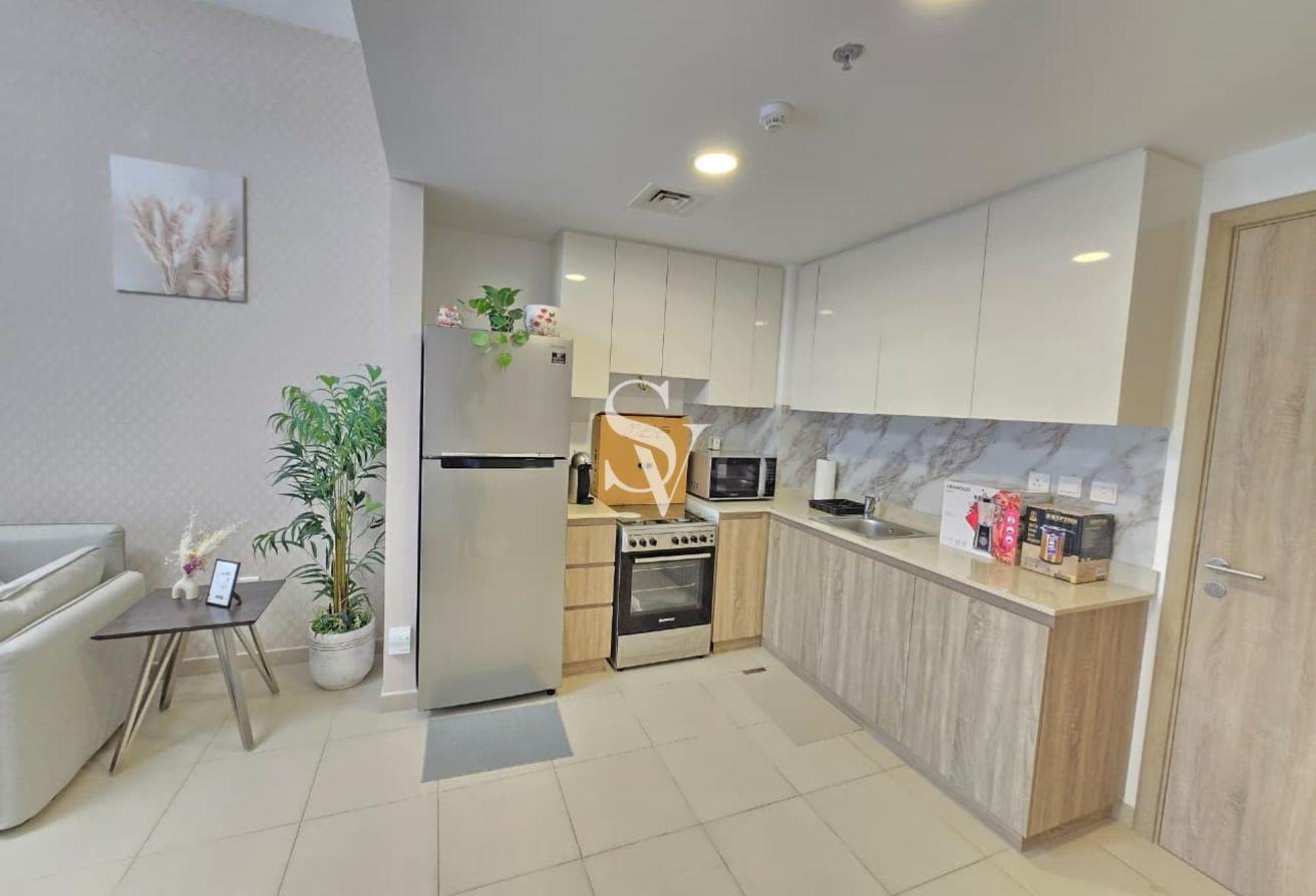 Beautifully Furnished Apartment | UNA Town Square photo 10