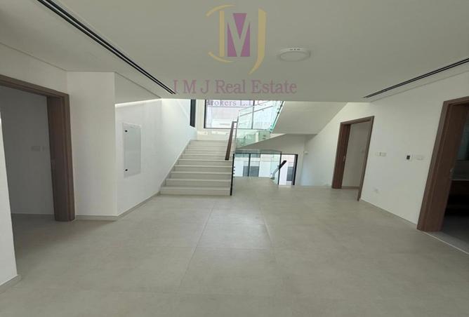 56530242 - Property Image 2