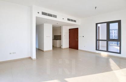 Apartment - 3 - 3 for rent in Zahra Apartments 2B - Zahra Apartments 2 - Zahra Apartments - Town Square - Dubai