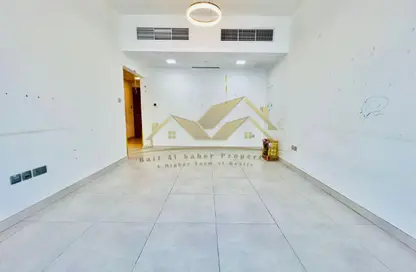 Apartment - 1 Bedroom - 2 Bathrooms for rent in Jumeirah Garden City - Al Satwa - Dubai
