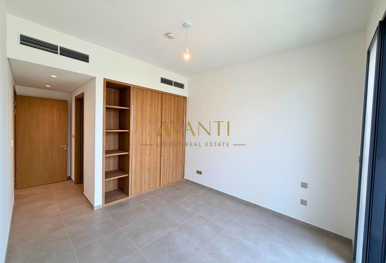Massive 5BR Villa | Huge Plot | Vaastu Compliant photo 11