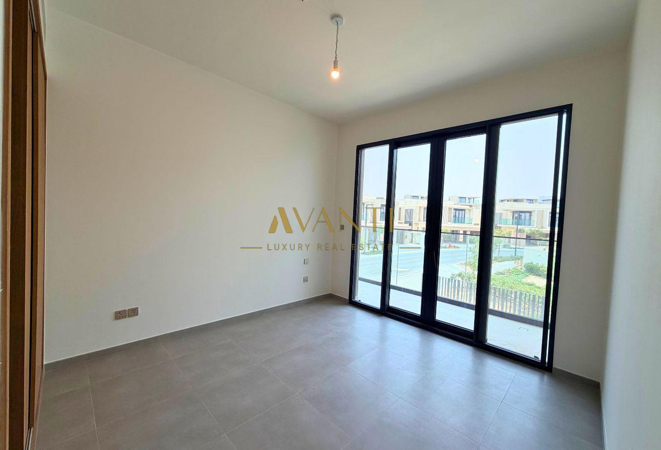 Massive 5BR Villa | Huge Plot | Vaastu Compliant photo 9