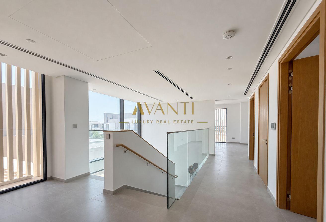 Massive 5BR Villa | Huge Plot | Vaastu Compliant photo 6