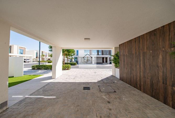 108167600 - Property Image 3