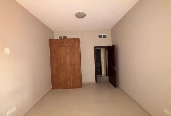 94010377 - Property Image 3