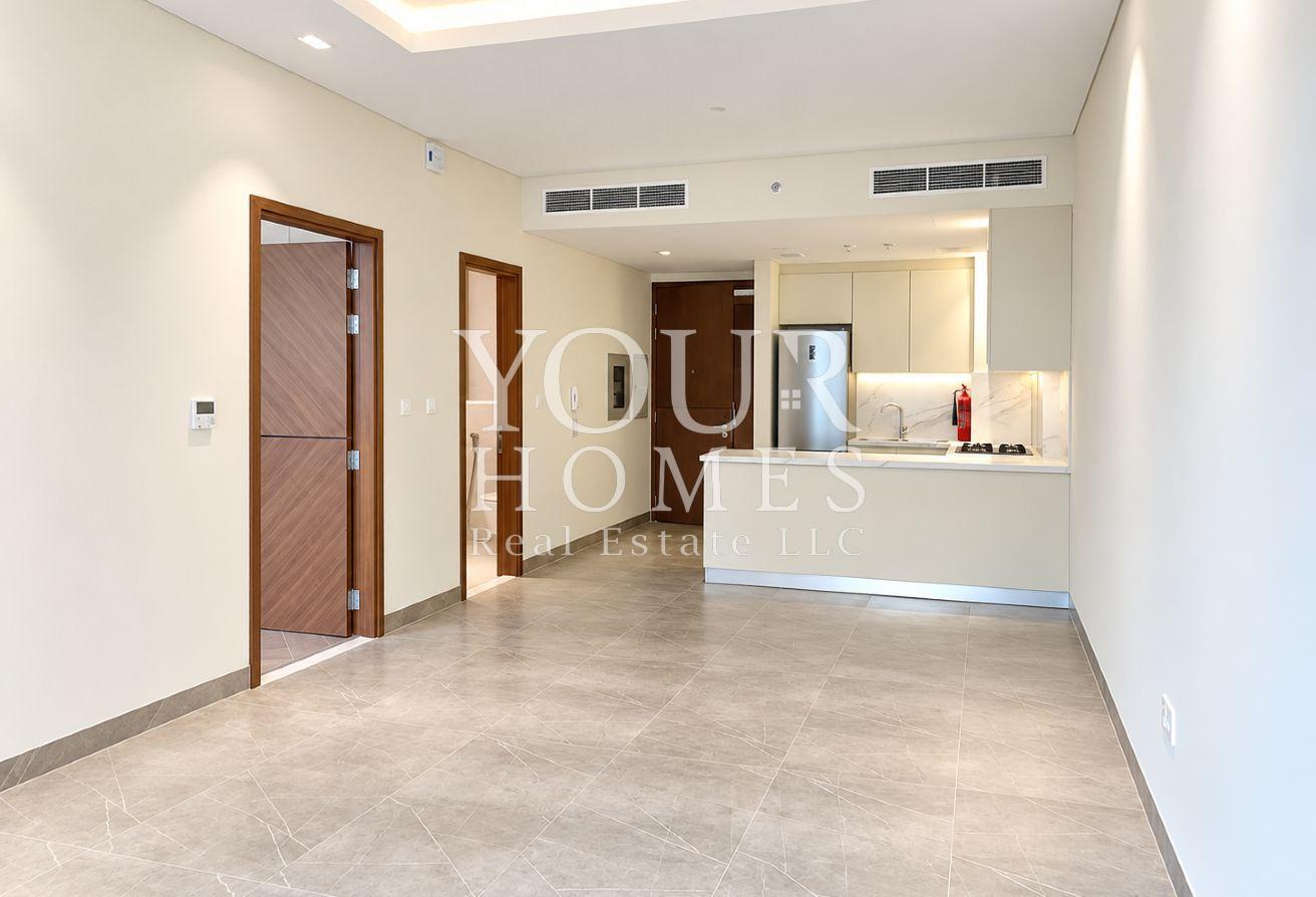 Spacious 1BR | Pool View | Chiller Free photo 3