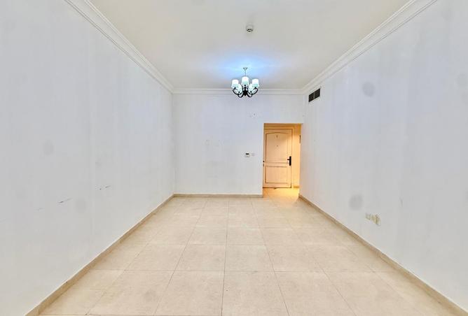 63664303 - Property Main Image