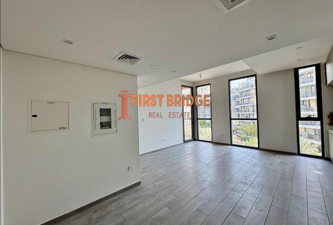 110985300 - Property Main Image
