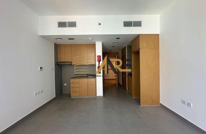 Apartment - Studio - 1 for rent in Al Mamsha - Muwaileh - Sharjah