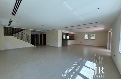 Villa - 4 - 4 for rent in Jumeirah Park - Dubai