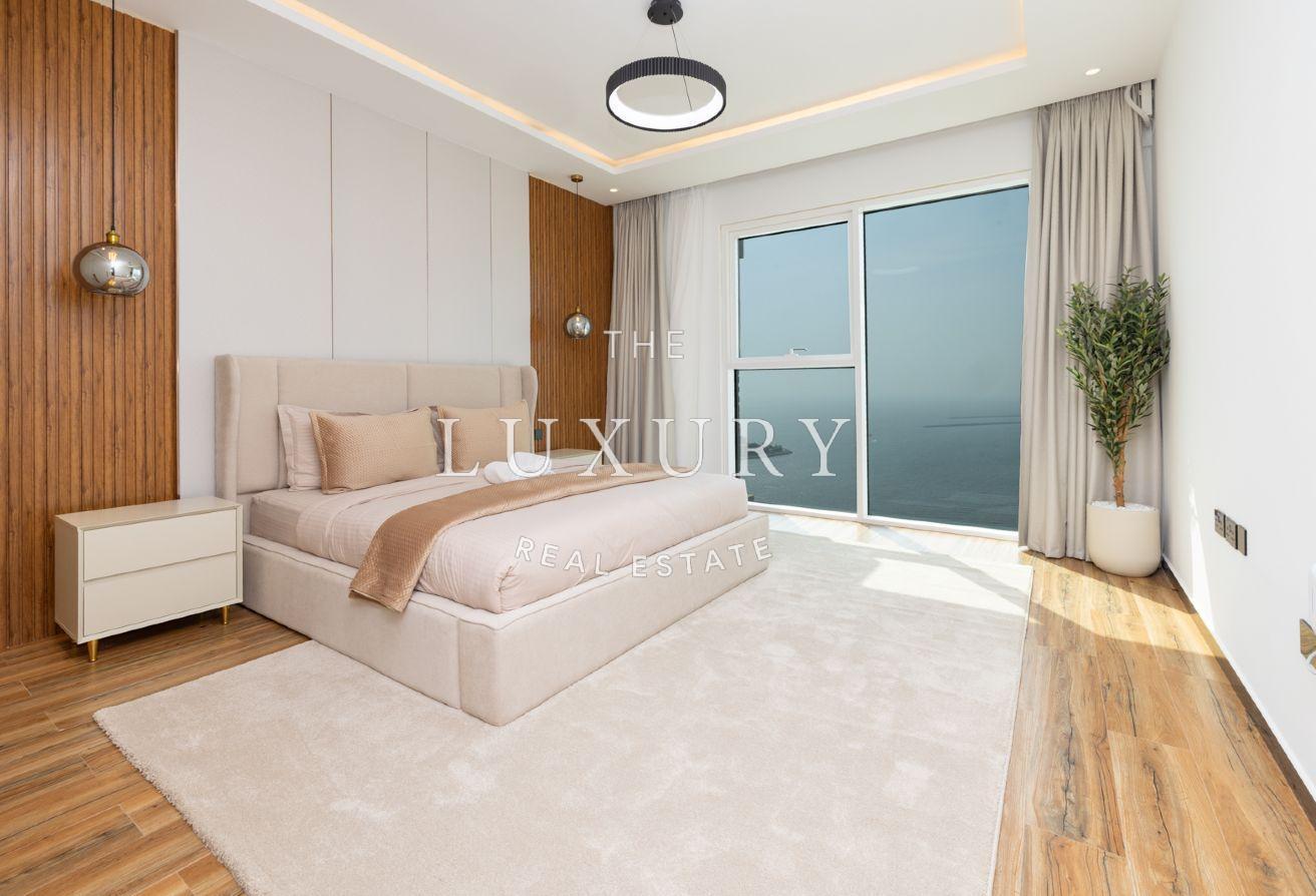 5BR Penthouse | Panoramic Sea Views | Upgraded photo 15