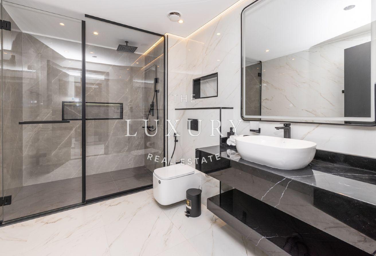 5BR Penthouse | Panoramic Sea Views | Upgraded photo 25