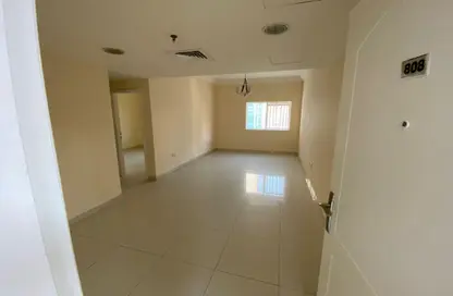 Apartment - 2 Bedrooms - 2 Bathrooms for rent in Al Khan - Sharjah