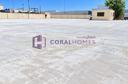 Land - Studio for rent in Umm Ramool - Dubai