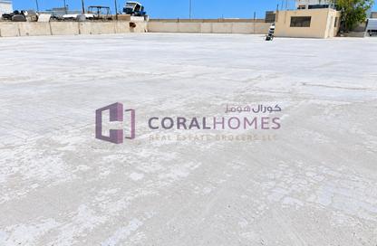 Land - Studio for rent in Umm Ramool - Dubai