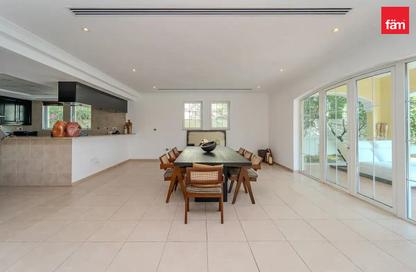 Villa - 4 - 5 for sale in District 4 - Jumeirah Park - Dubai