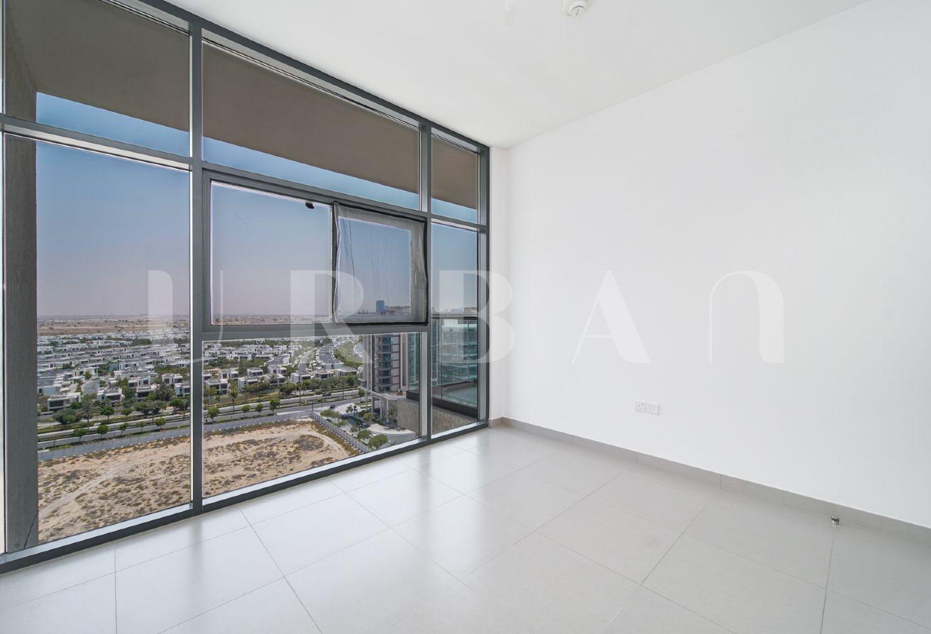Multiple Cheques | Pool View | Unfurnished photo 9