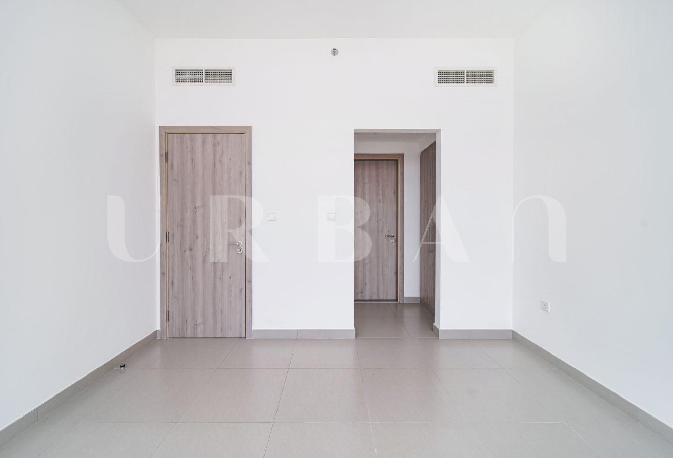 Multiple Cheques | Pool View | Unfurnished photo 11
