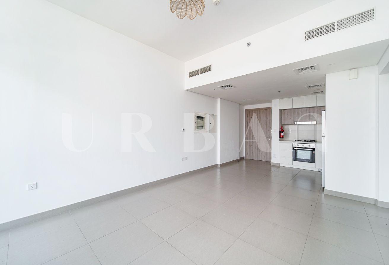 Multiple Cheques | Pool View | Unfurnished photo 8