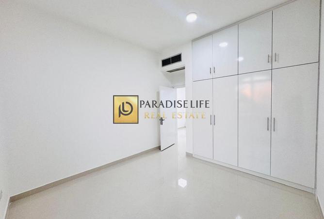 79441816 - صورة العقار 3