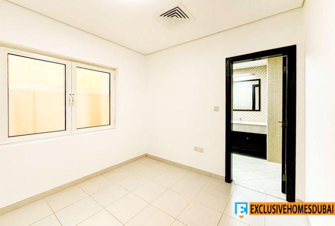 111864375 - Property Image 3