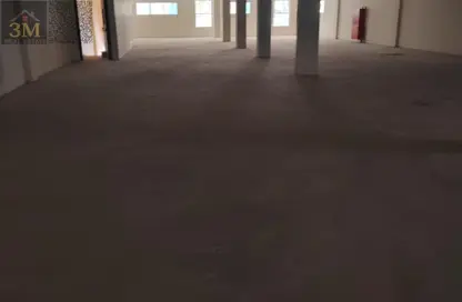 مستودع - استوديو - 1 حمام للايجار في أم الثعوب - أم القيوين